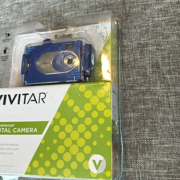 NEW Vivitar Make Splash Underwater Digital Camera 26690 100+ Photos 10ft… - Picture 2 of 5